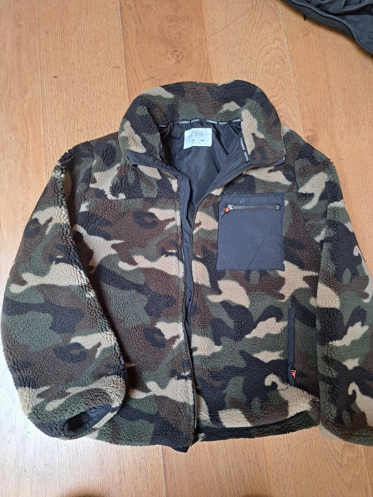 jas legermotief Zara, Kinderen en Baby's, Ophalen, Gebruikt, Jas