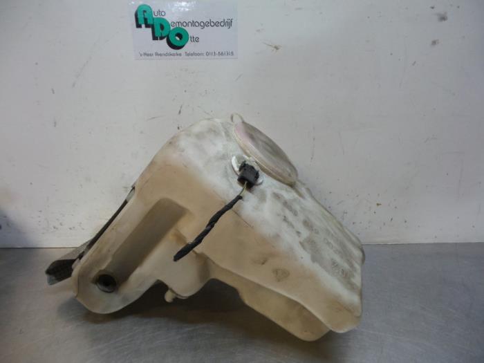 Ruitensproeiertank voor van een Mercedes CLK (CLK 97-), Gebruikt, -, Ophalen of Verzenden, -