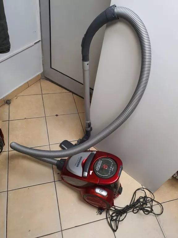 Hoover Stofzuiger, Elektronische apparatuur, Ophalen, Stofzuiger, Zo goed als nieuw, Reservoir