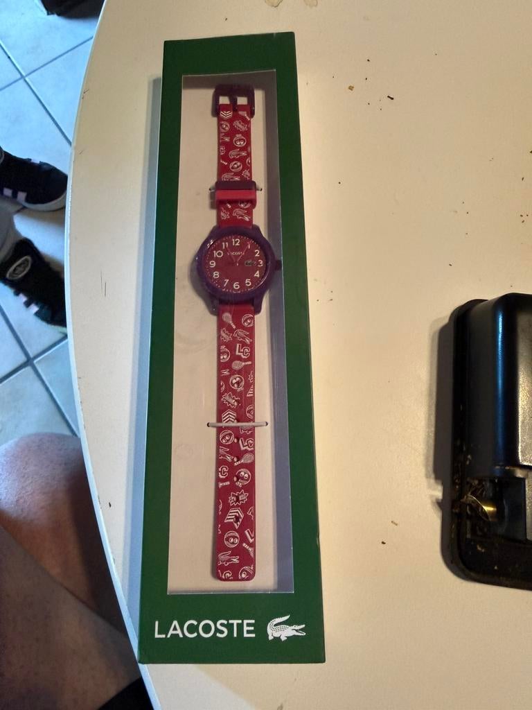Montre lacoste neuve jamais deballe, Bijoux, Sacs & Beauté, Enlèvement ou Envoi, Neuf, Rose, Fille