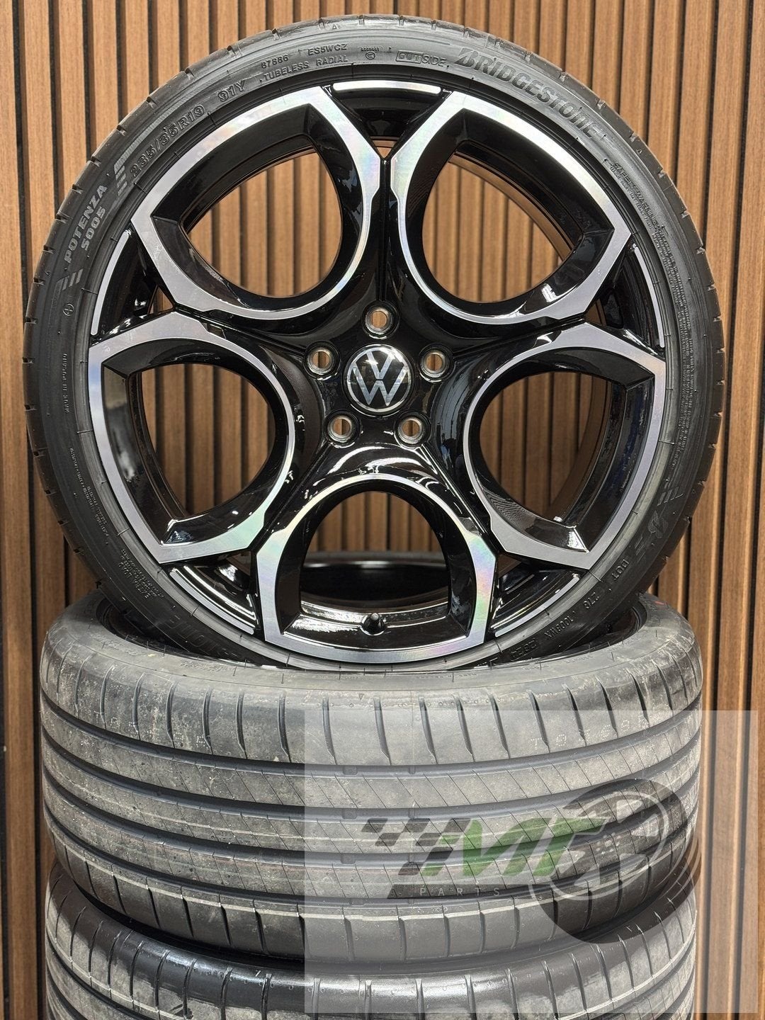 19“ Vw Golf 8 GTI R GTD  RLine QUEENSTOWN estoril NIEUW OEM, Auto-onderdelen, Banden en Velgen, 19 inch, -, -, Banden en Velgen