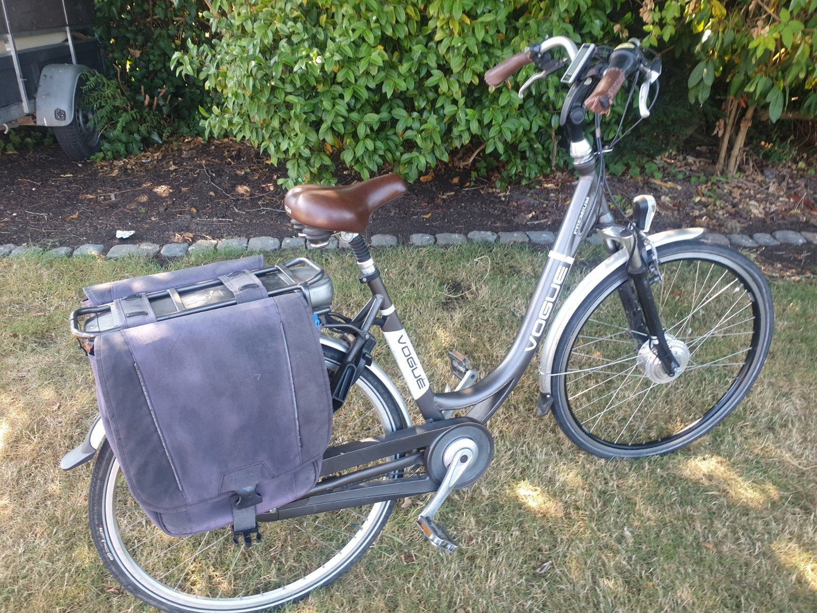 voque premium electric damesfiets, Enlèvement, Comme neuf, 50 km par batterie ou plus