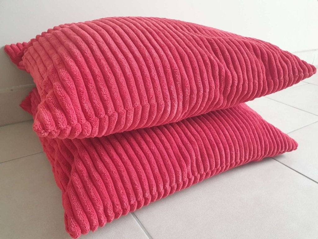 2 retro vintage rib fluwelen kussens L 42 x B 42 x  12cm, Huis en Inrichting, Ophalen