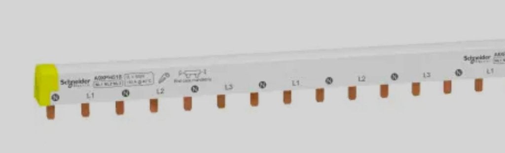 Rail à peigne Schneider A9XPH557 avec stylo 4P 57 modules 1m, Bricolage & Construction, Enlèvement ou Envoi, Comme neuf, Schneider Electric
