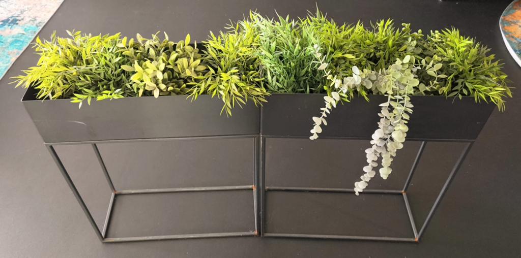 zwarte plantenbakken met metalen standaard – set van 2, Ophalen, Gebruikt
