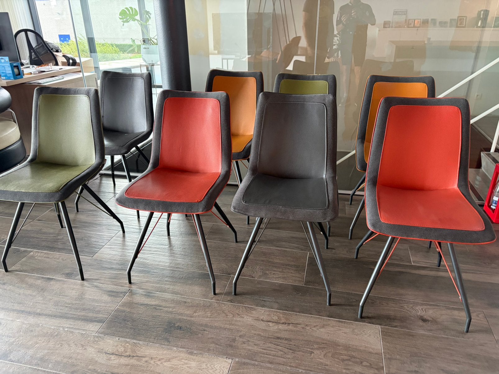 Stoelen, Ophalen