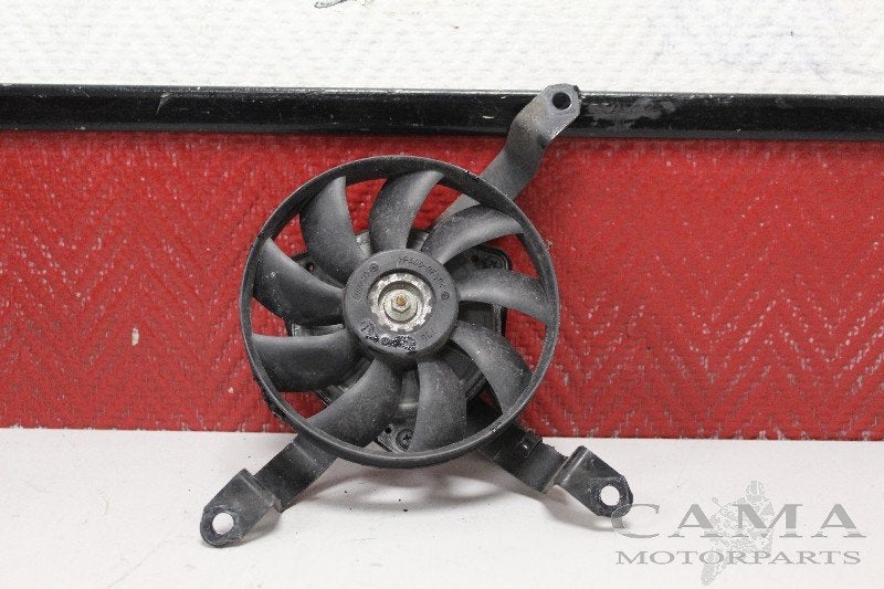 VENTILATEUR Kawasaki NINJA 250 (ZXR250 EX250J ZX 250 R), Dhr. S. di Majo, Utilisé, Info@cama-motorparts.nl, P.J. Troelstraweg 8 8
3144 CX  MAASSLUIS, NL