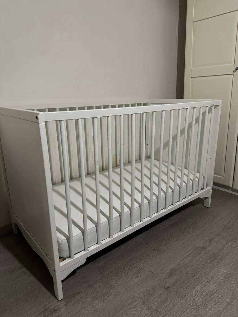 Ikea babybed - ledikant met matras, Ophalen, Gebruikt