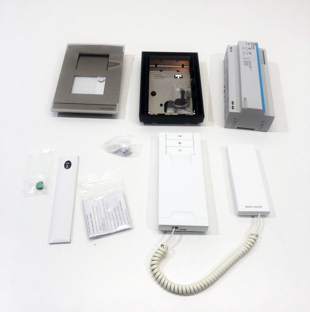 ABB BUSCH JAEGER AUDIO INTERCOM SET 83006/1, Telecommunicatie
