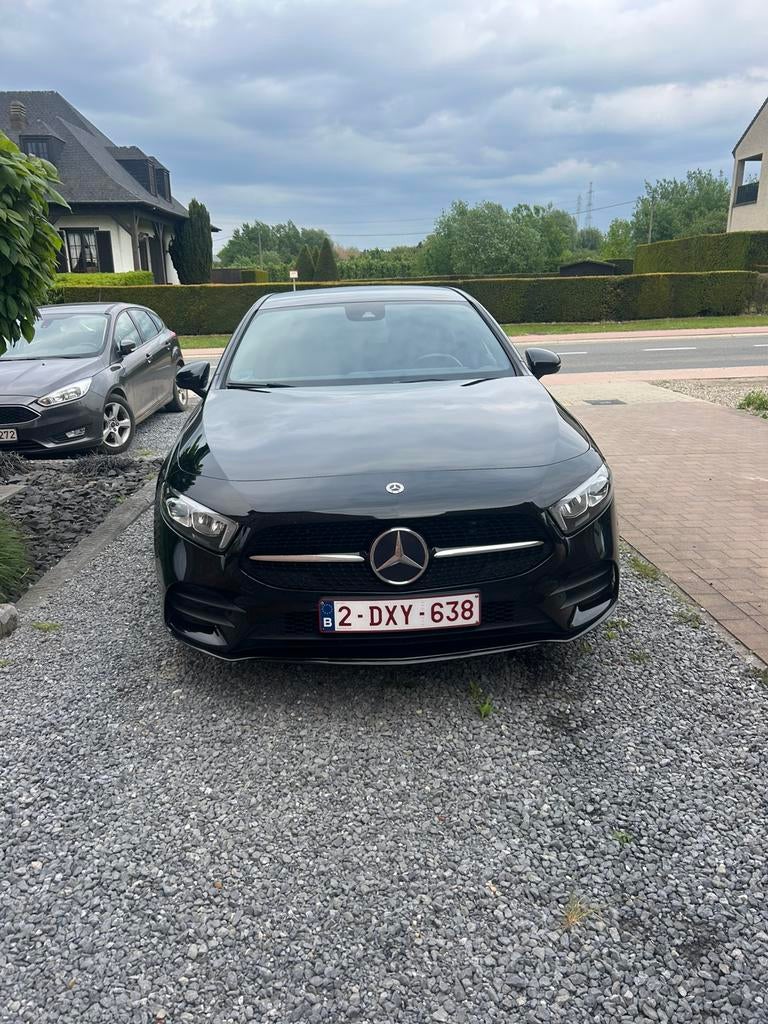 Mercedes-Benz A250e AMG pakket, 4 cilinders, Leder en Stof, Zwart, 5 deurs