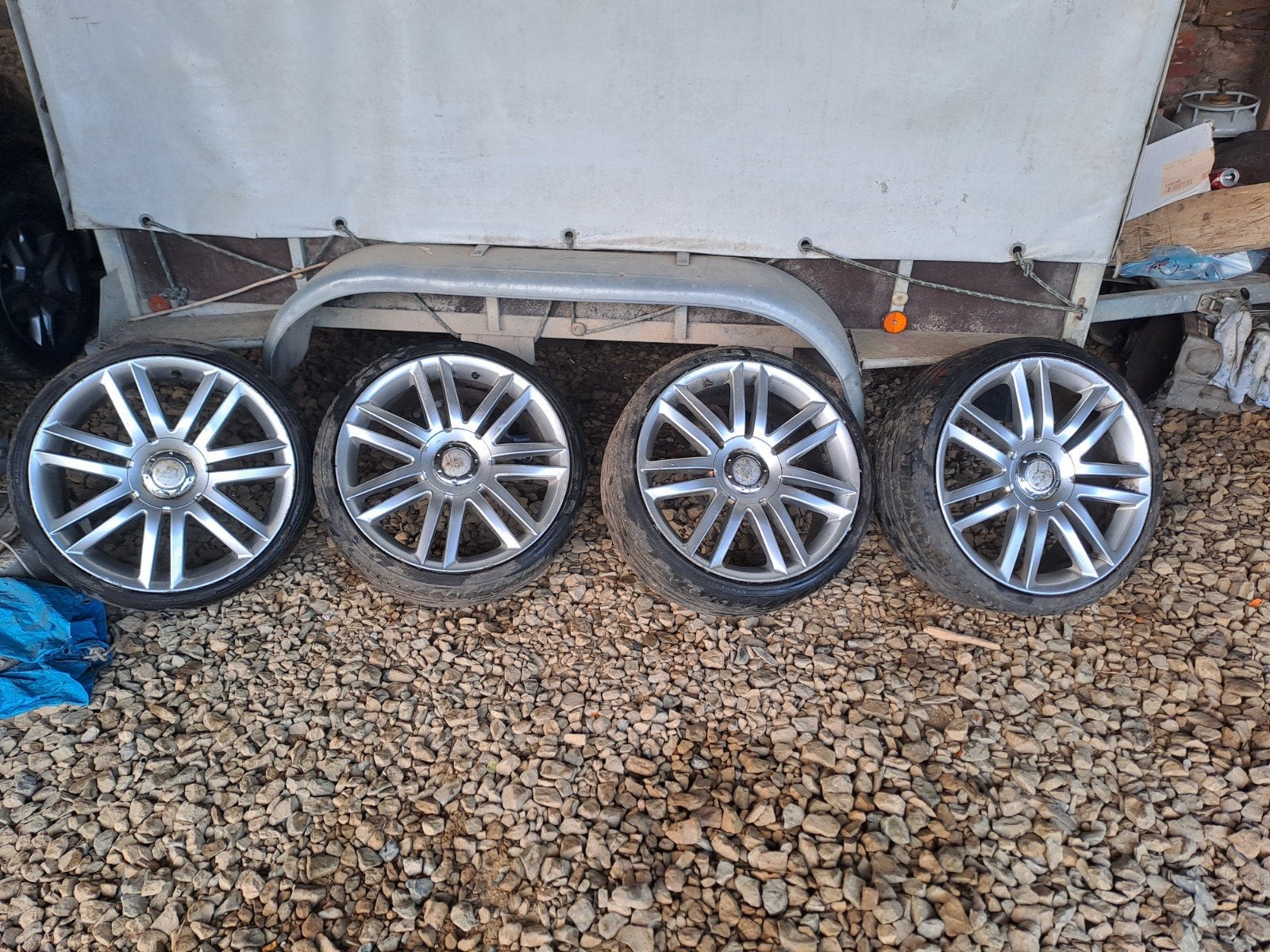 Titre : 4 Jantes 19 pouces style Audi S8 / Rares – À réparer, Autos : Pièces & Accessoires, Enlèvement, 19 pouces, Jante(s)