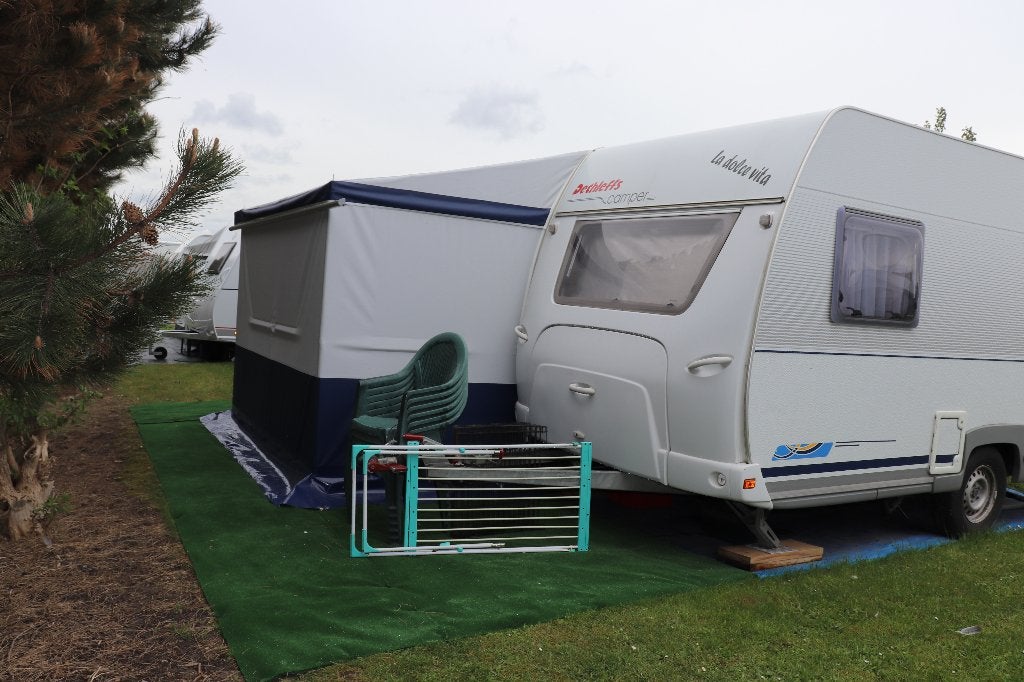 Caravane avec auvent Vercovan, Caravanes & Camping, Micro-ondes, Particulier, Dethleffs, Jusqu'à 3