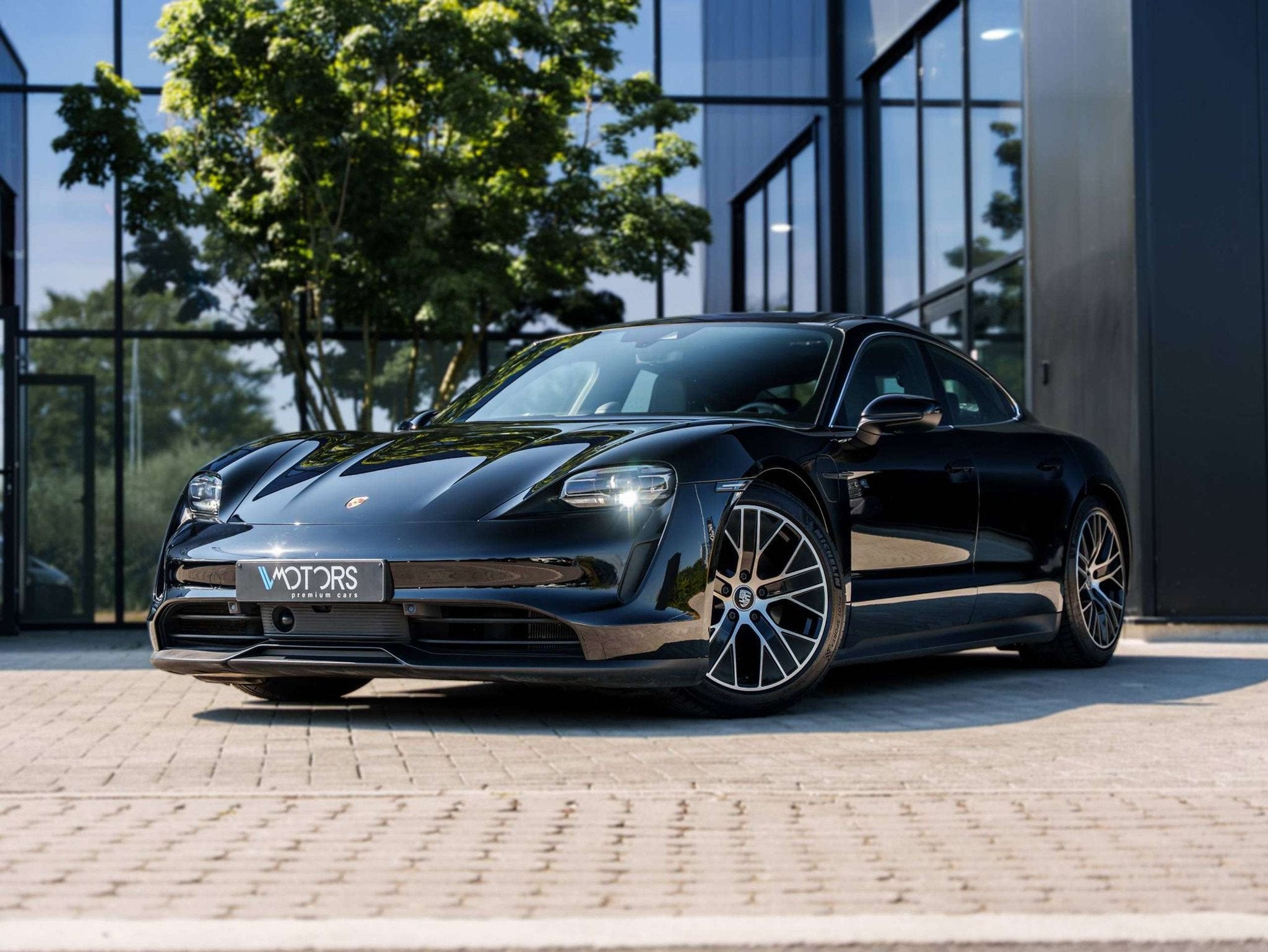 Porsche Taycan 4S - Performance Battery Plus - Pano - BOSE -, Automaat, Gebruikt, Zwart, 2880 kg