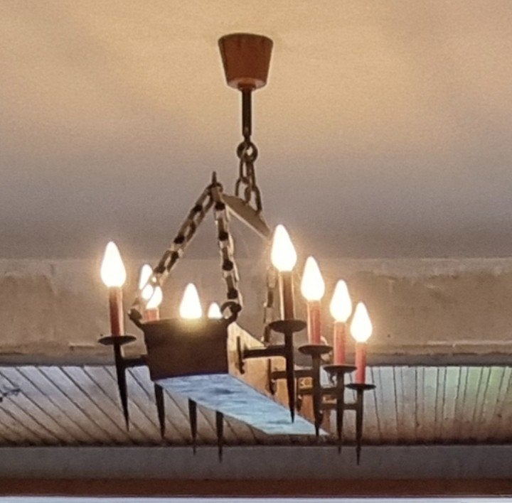 Lustre Poutre Rustique Médiéval en Bois Massif et Fer Forgé, Maison & Meubles, Enlèvement, Utilisé, Bois, Médiéval