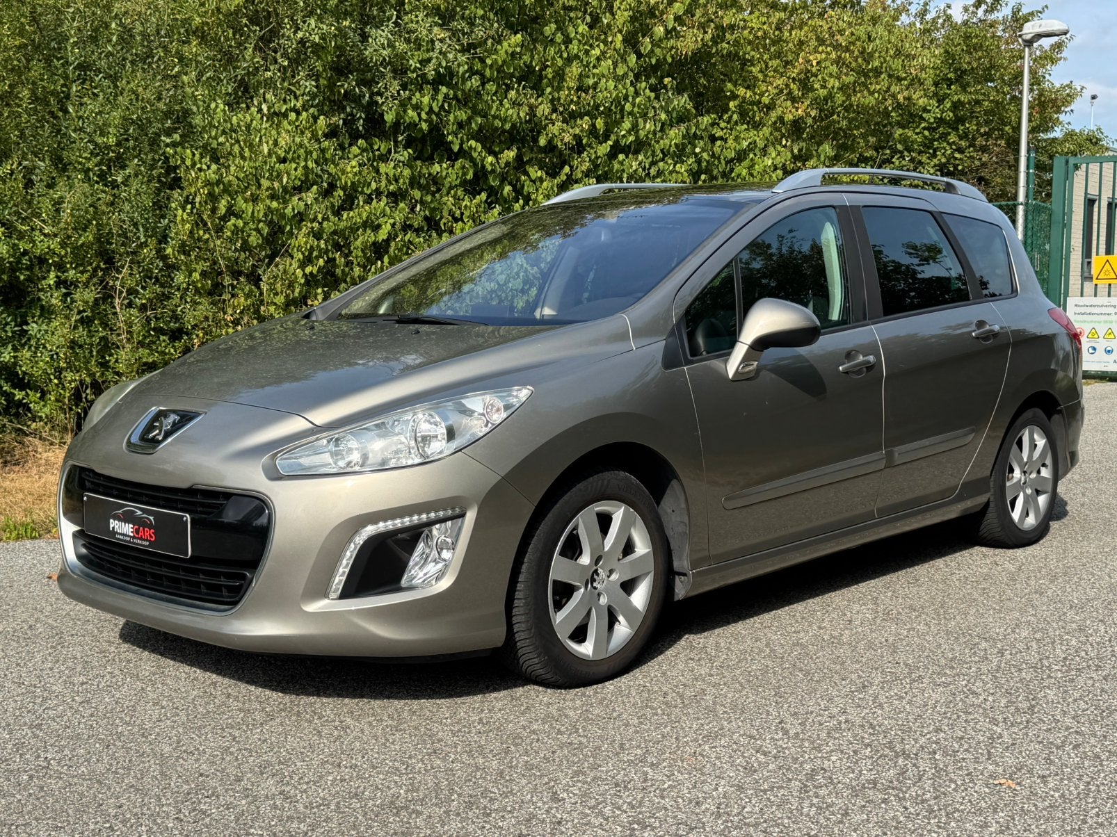 Peugeot 308 Sw 1.6 HDi *Navi & Airco*, Voorwielaandrijving, Euro 5, Stof, Zwart