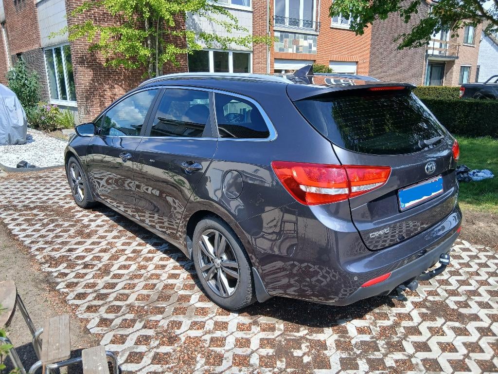 Kia Cee'd te koop, Auto's, 4 cilinders, 1600 cc, Leder en Stof, 5 deurs