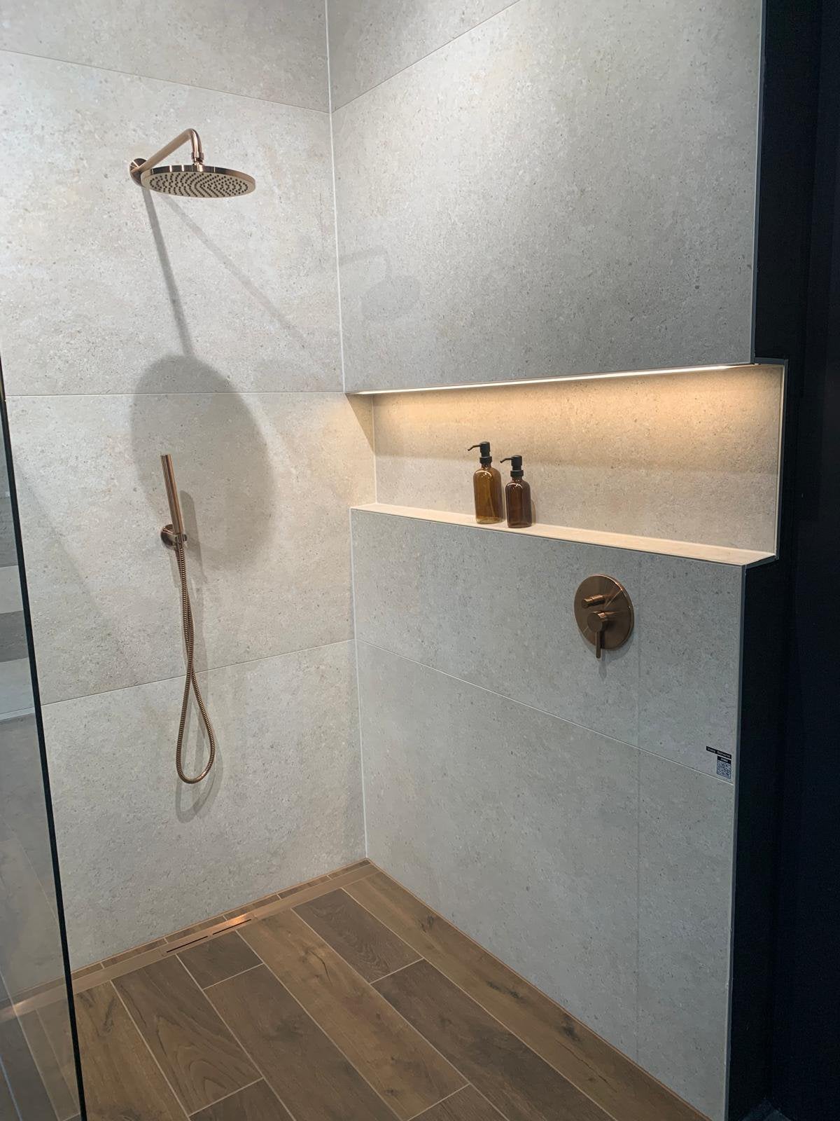 55m2 keramische vloer / wandtegels, Doe-het-zelf en Bouw, Tegels, Ophalen, Keramiek, Nieuw, 10 m² of meer