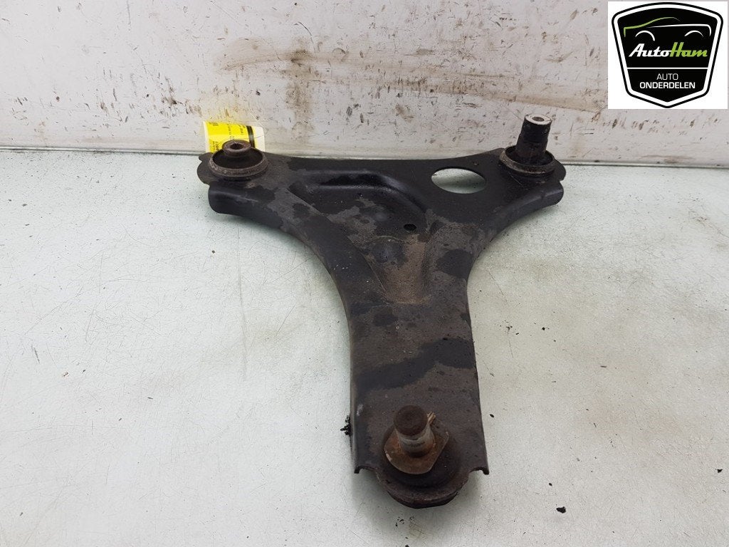 DRAAGARM RECHTS VOOR Renault Twingo III (AH), Dhr. J. Ham, Gebruikt, Renault, Administratie@autoham.nl