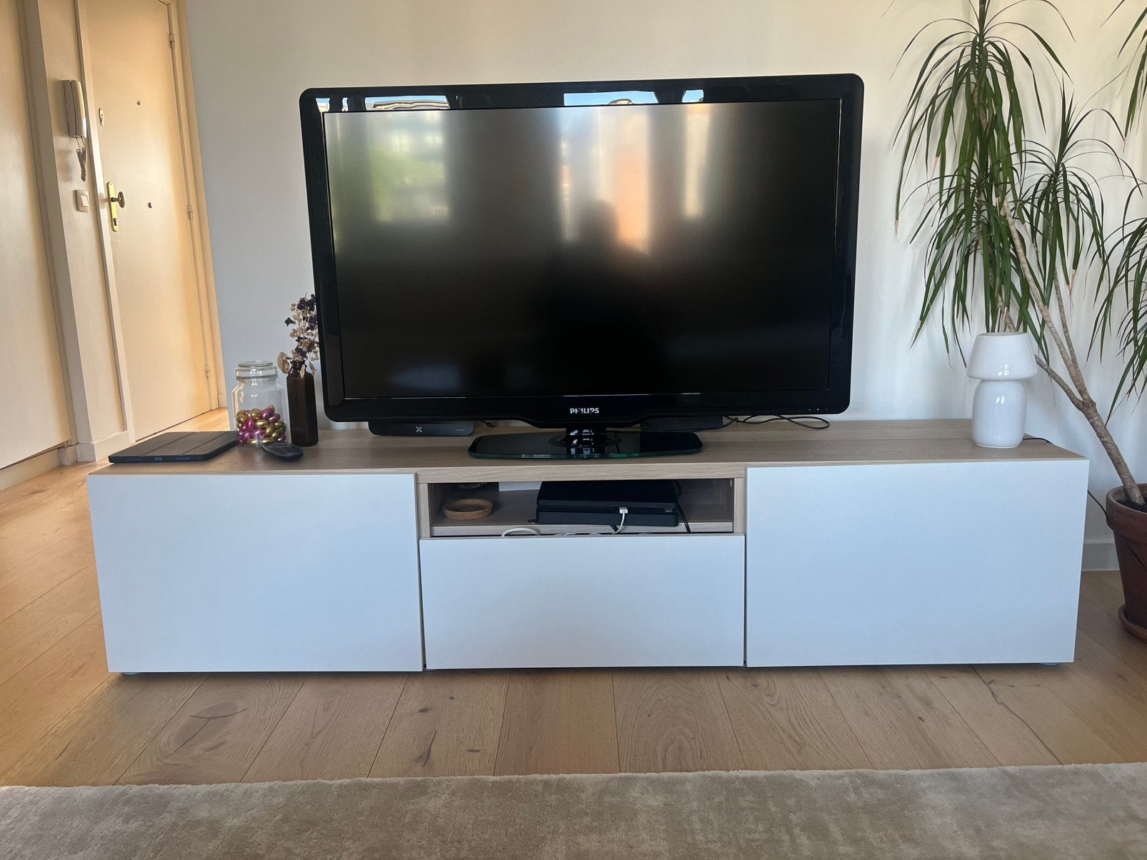 IKEA TV-meubel – zeer goede staat – veel opbergruimte, Maison & Meubles, Armoires | Mobilier de télévision, Comme neuf, Enlèvement