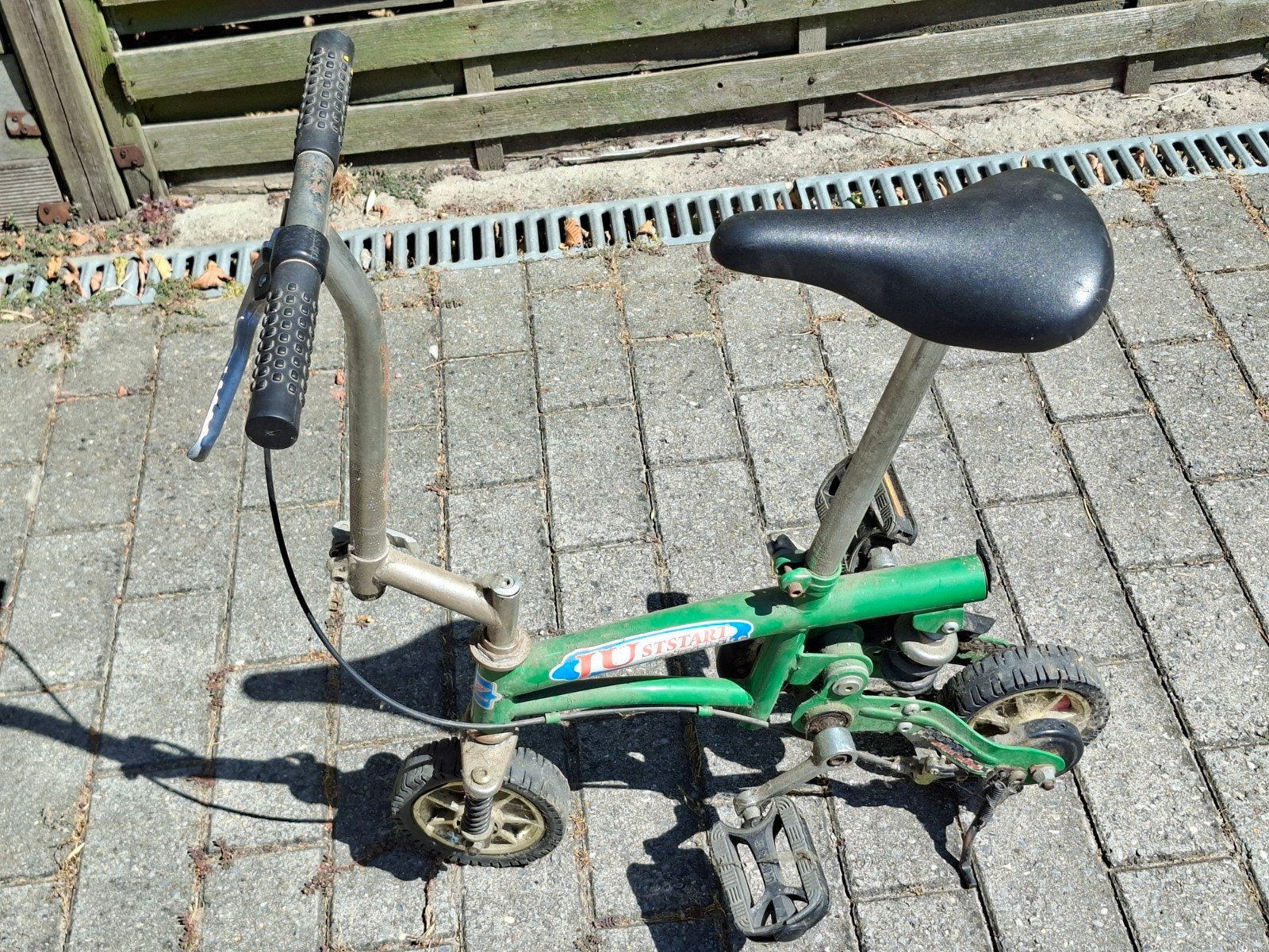 Ancien mini-vélo de cirque., Enlèvement, Utilisé, Moins de 14 pouces