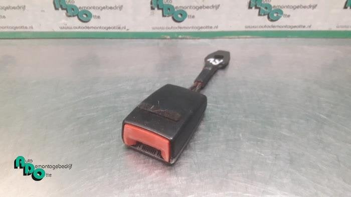 Insertion ceinture de sécurité avant droite d'un Audi TT, -, 3 mois de garantie, Audi, Utilisé