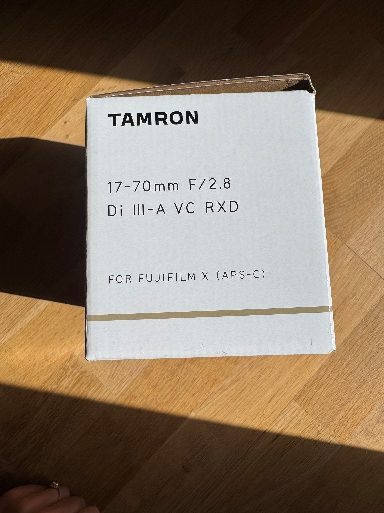 Tamron x Fujifilm 17-70mm F/2.8 Di III-A VC RXD Fujifilm X, Fujifilm, Monture Fujifilm X, Lentille standard, Collier de trépied