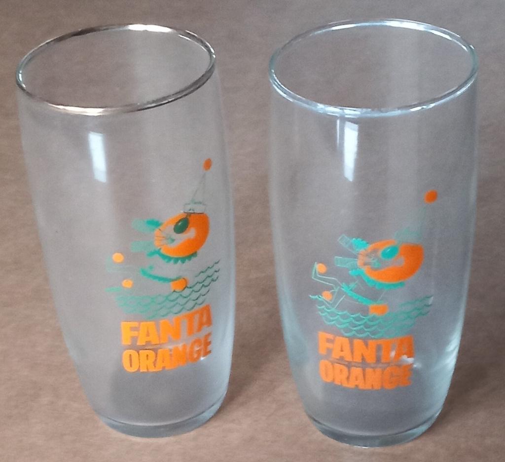 Vintage, jaren 60 --- 2 glazen met oranjeade - Fanta orange, Ophalen of Verzenden, Zo goed als nieuw