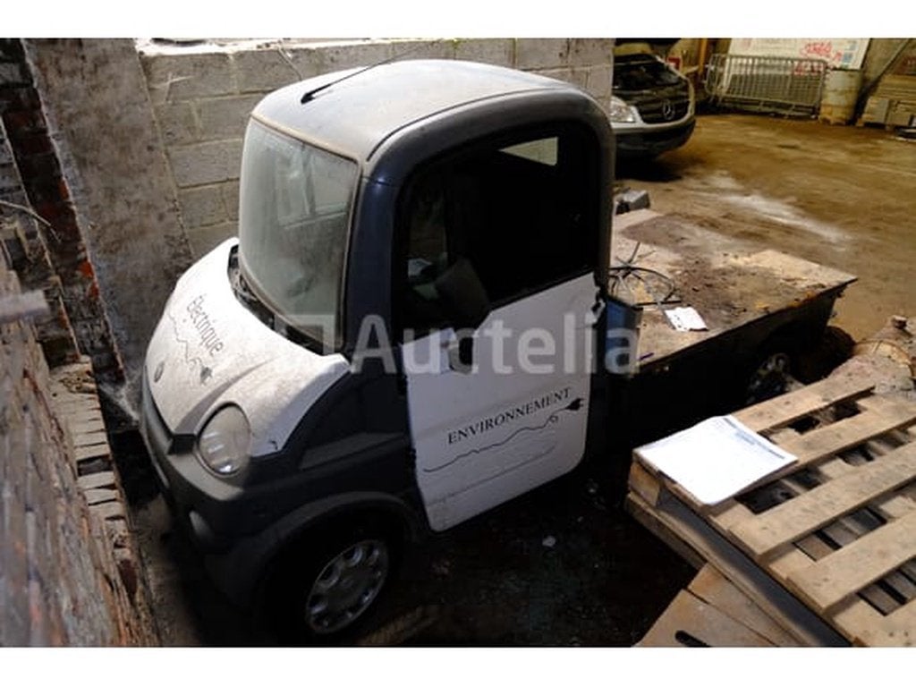 Voiture électrique Mega pour pièces, Autos, Autos Autre, Entreprise, Achat, Autres carburants, Autre carrosserie, TVA déductible