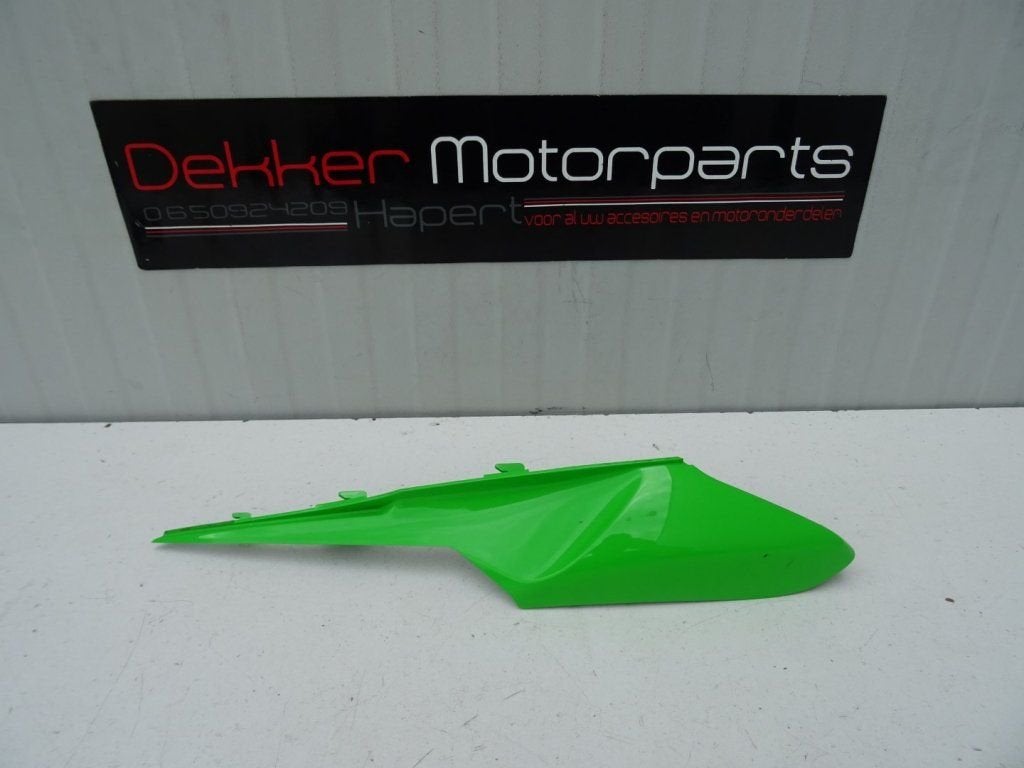 Rechter kontdeel / Achterkant Kawasaki ZX10R Ninja 2011-2015, Motos, -, Utilisé, -, -