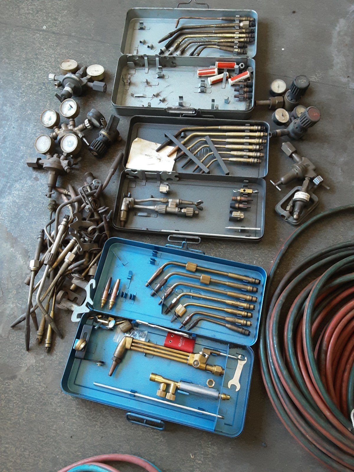 snijset branders, Ophalen