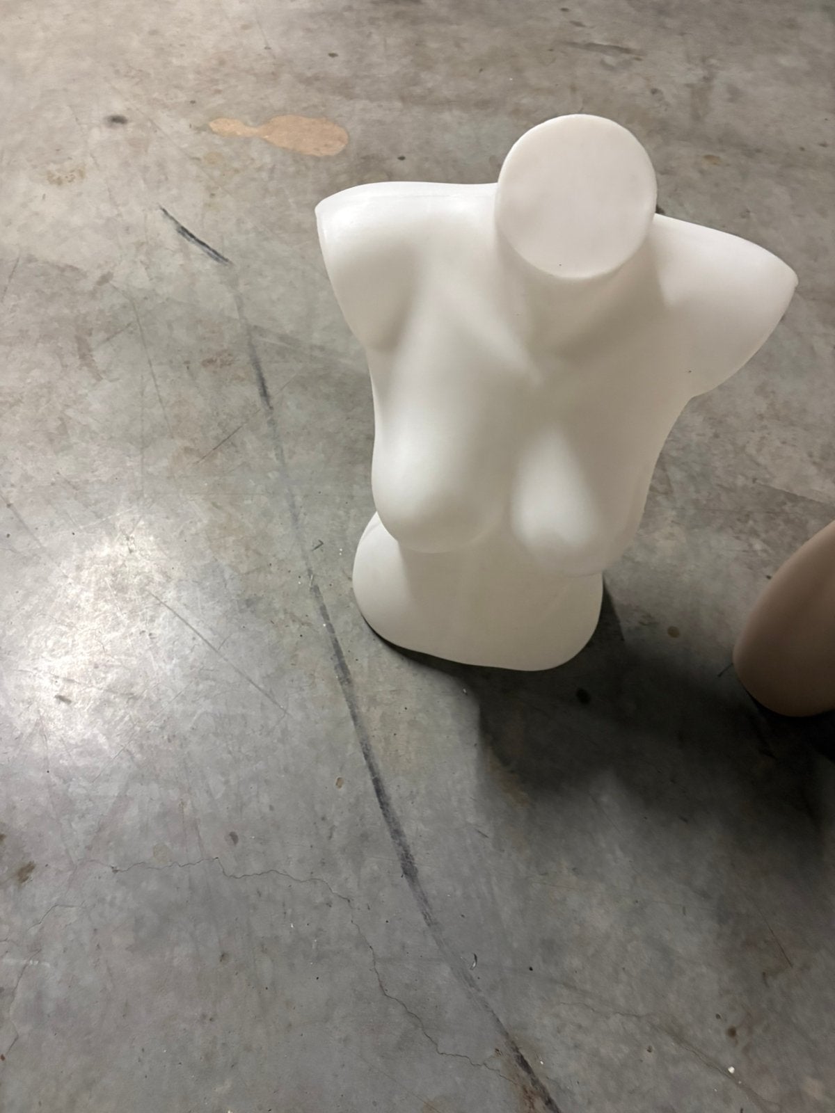 Paspop bustier, Ophalen