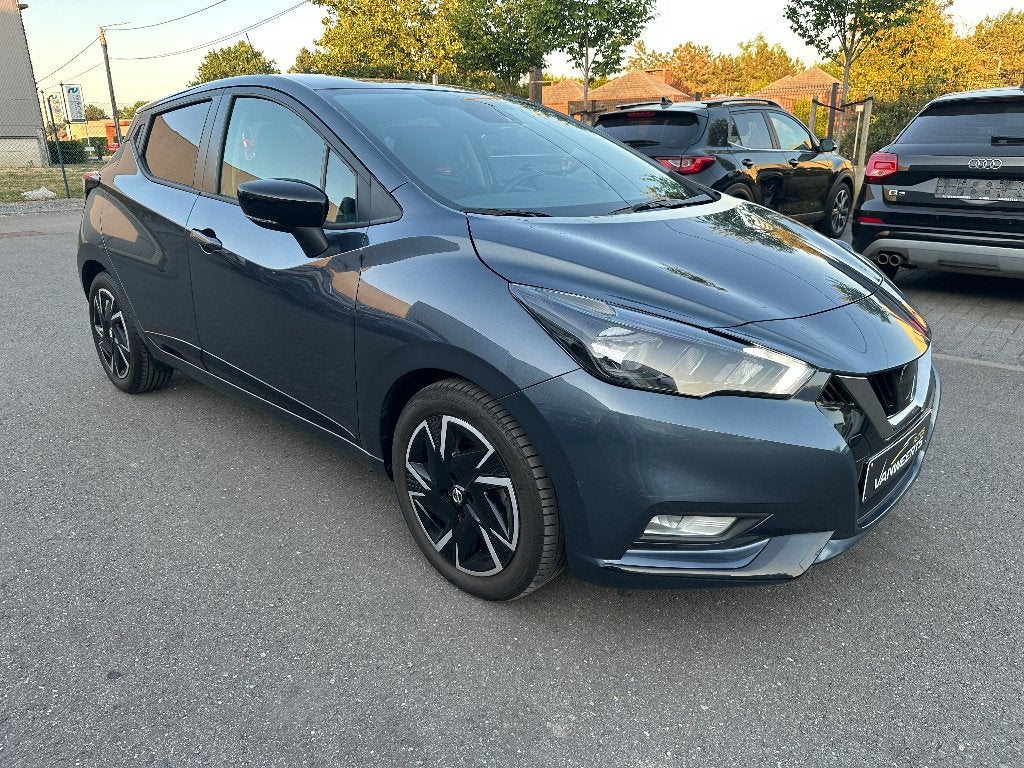 Nissan Micra, benzine, 2023, CARPLAY/ CAMERA/ KEYLESS, Stof, Navigatiesysteem, 1000 cc, Zilver of Grijs