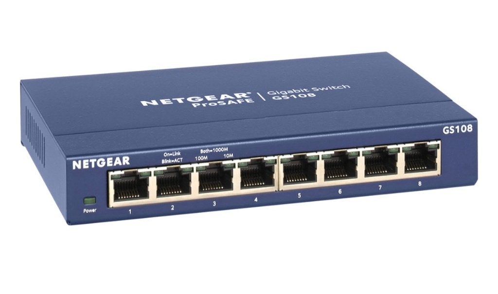 Netgear ethernet switch 1GBps één van 5 en één van 8, Computers en Software, Ophalen, Zo goed als nieuw