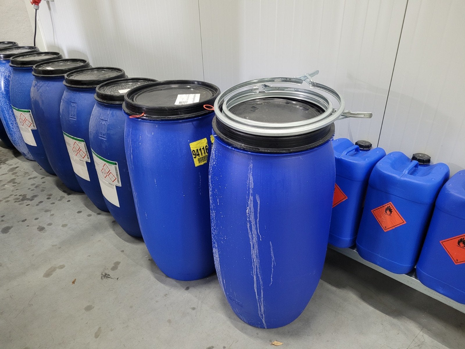 Vaten 125 liter / bidons 25 liter, Jardin & Terrasse, Barils de pluie, Enlèvement