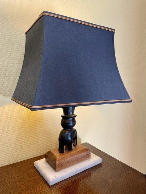 Lampe de table vintage avec pied éléphant, Vintage, Bois, Comme neuf, Enlèvement