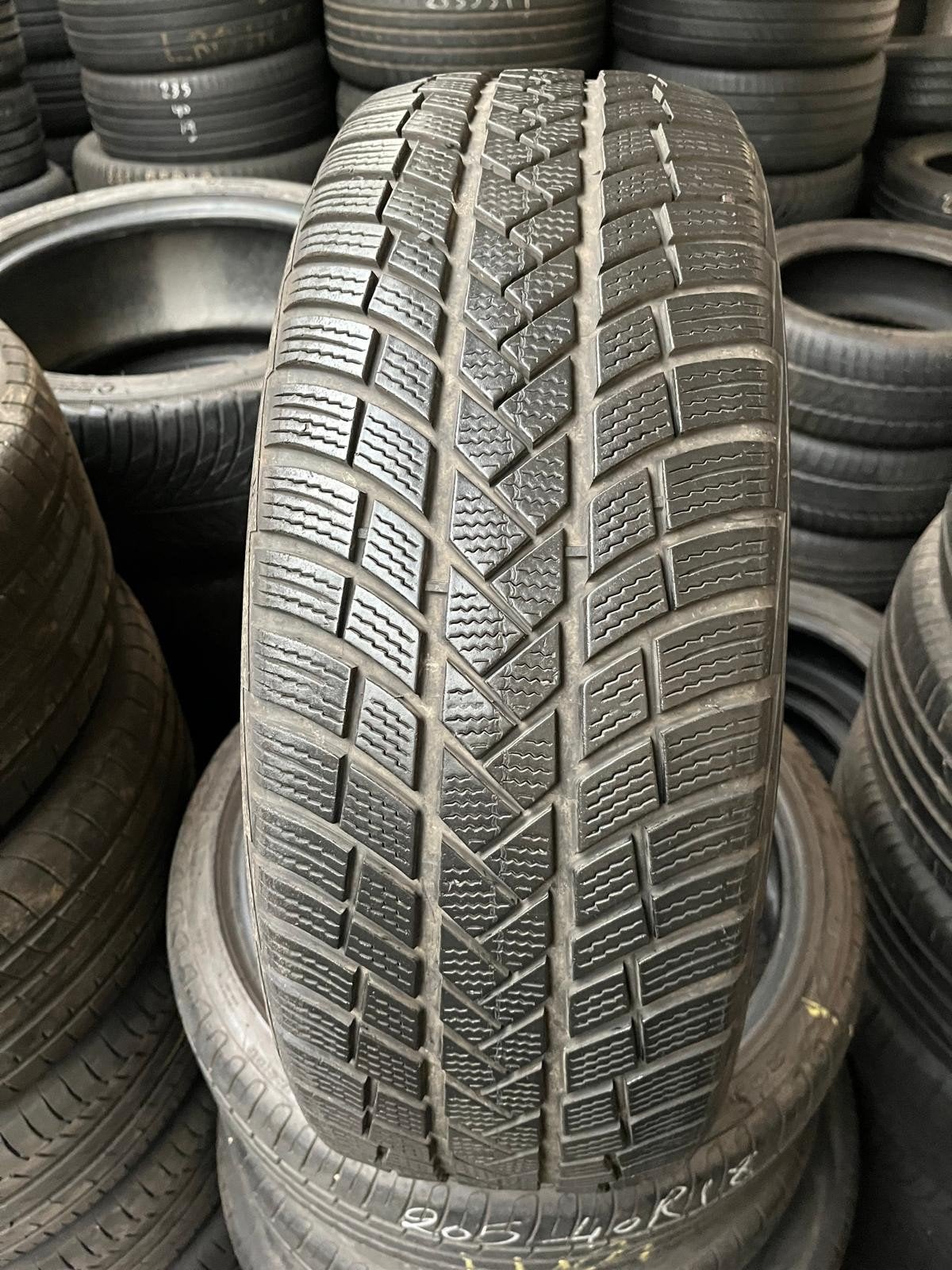 215 55 r18 215 55 r18 215/55/18 vredestain firestorm Hiver, Enlèvement ou Envoi
