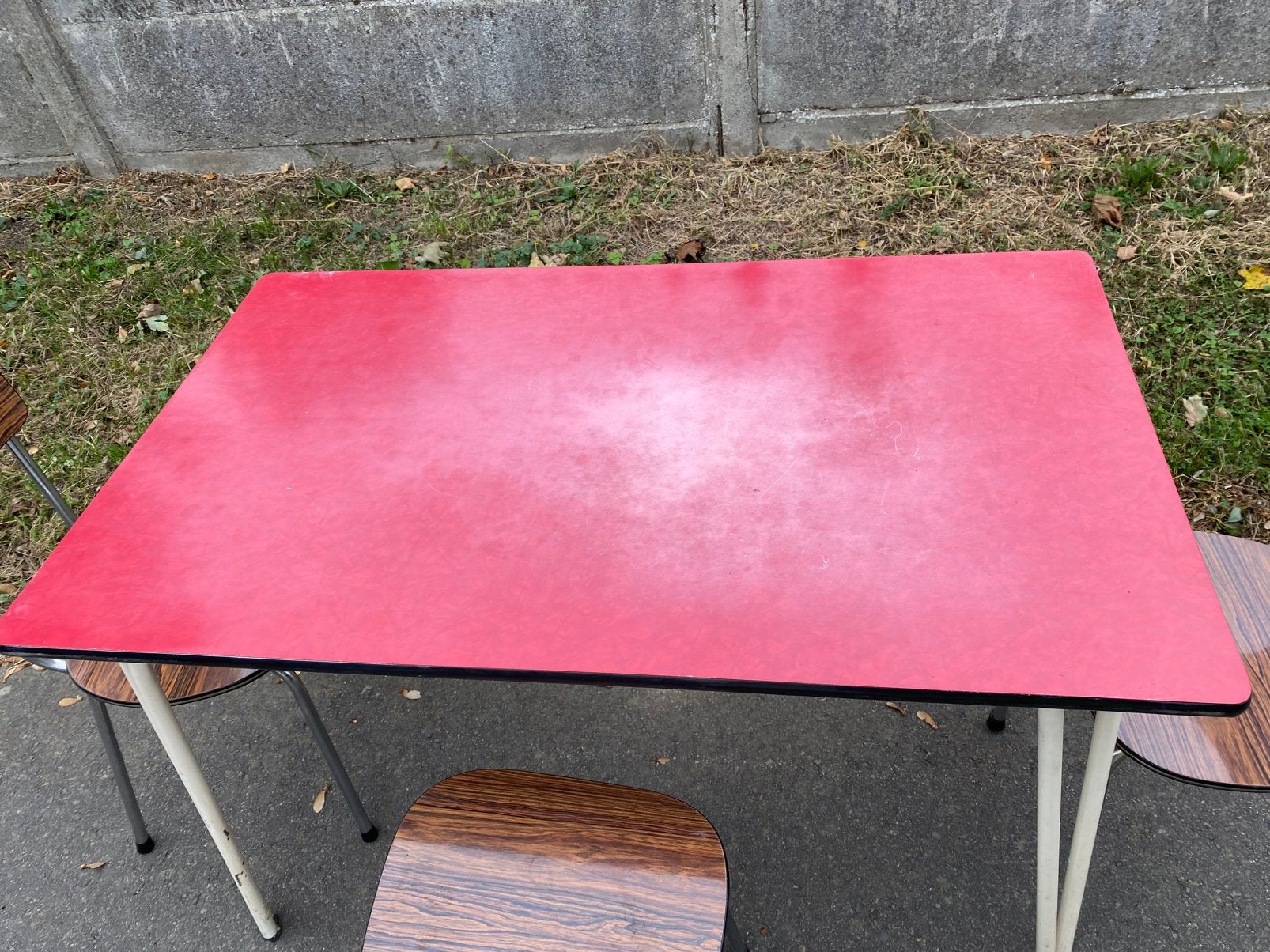 Vintage table en formica avec chaise, Maison & Meubles, Enlèvement, Comme neuf