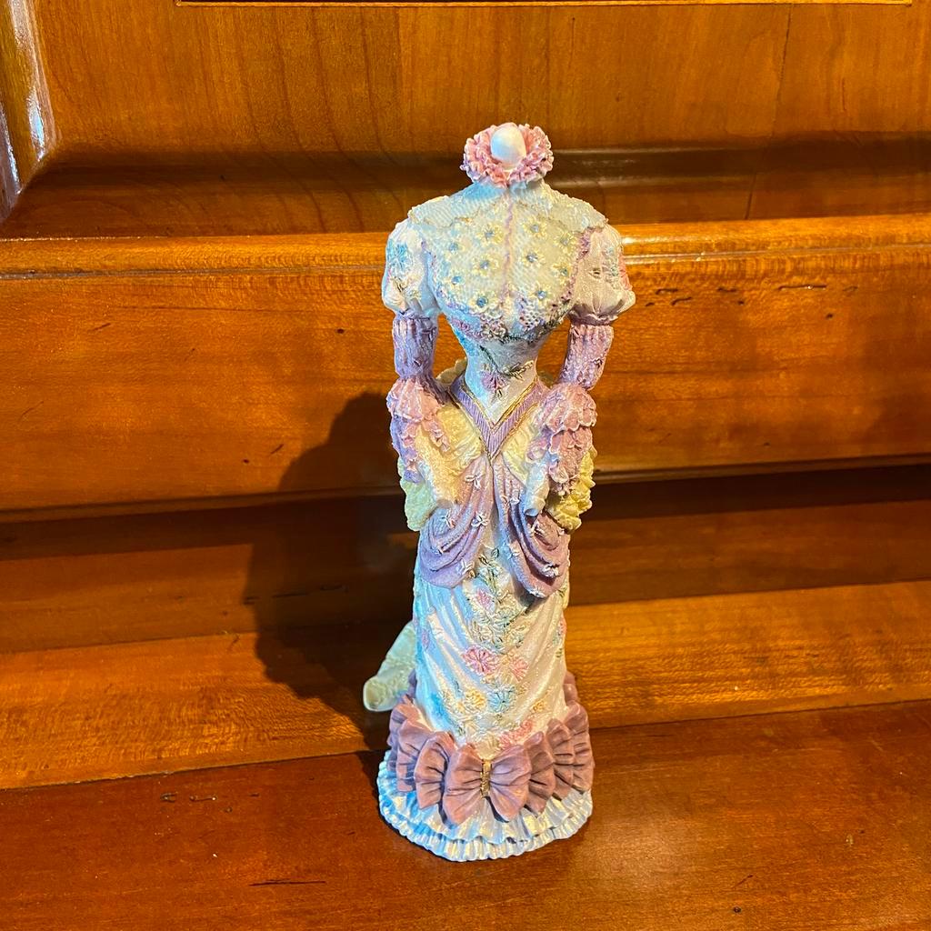 Victorian Treasures beeld., Ophalen, Zo goed als nieuw