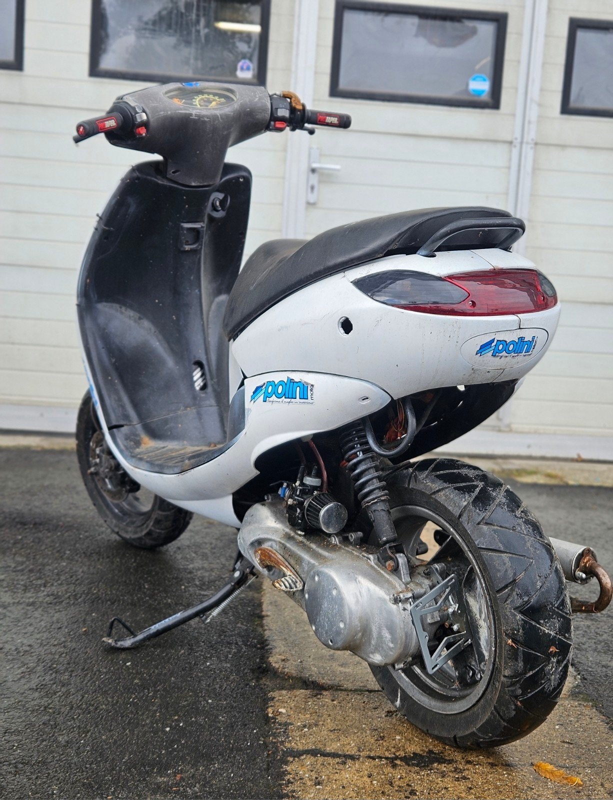Peugeot Vivacity 50cc 2 temps 16.431 km +clé - Pour pièces, Vélos & Vélomoteurs, Enlèvement, Utilisé, Essence, Vivacity