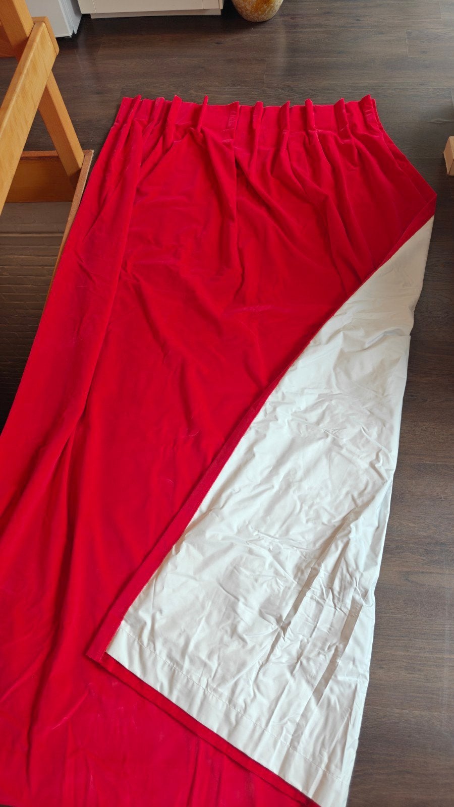 Paire de rideaux rouges doublés en velours, Maison & Meubles, Enlèvement, Rouge