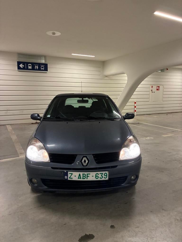 Renault clio 2, Autos, Renault, Achat, Radio, 3 portes, Électrique