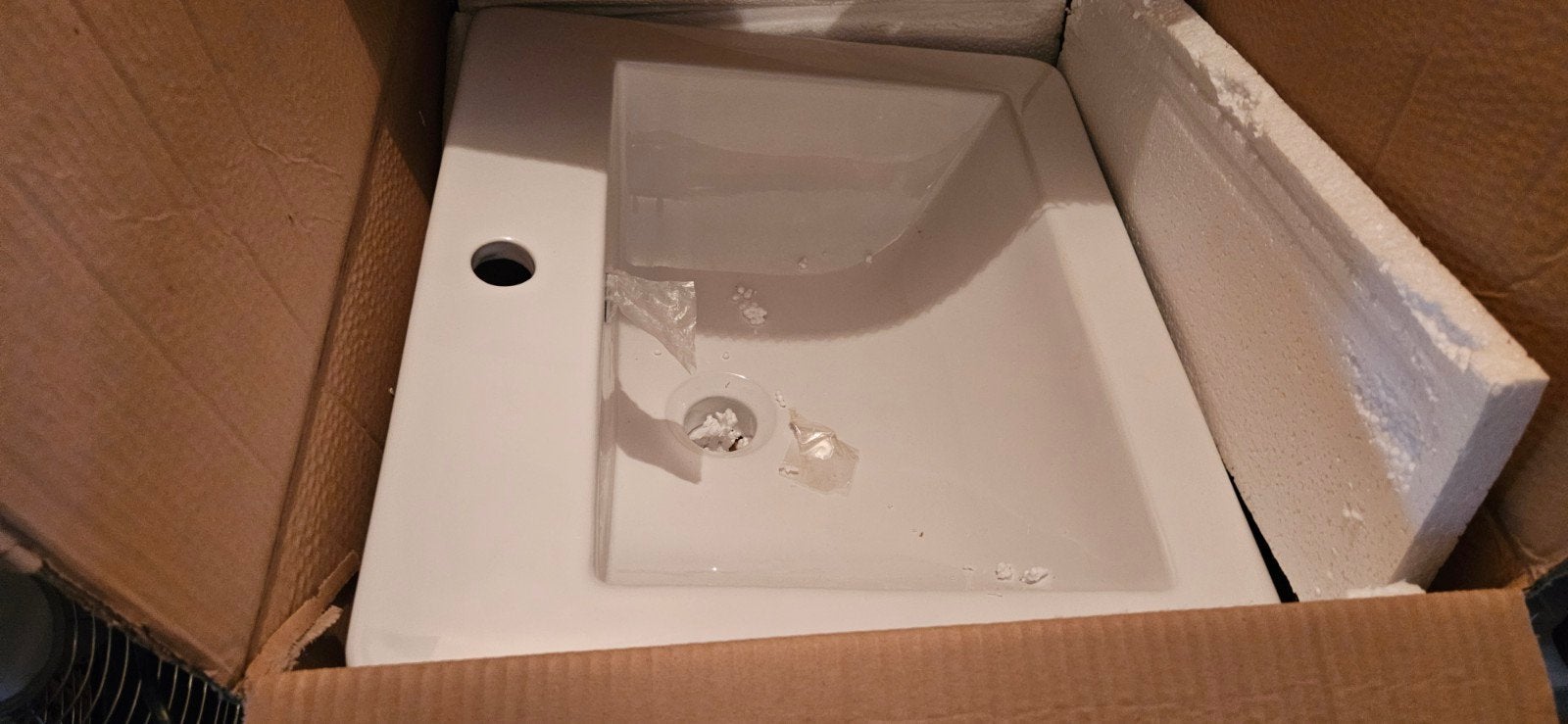 lavabo en kranen, Ophalen, Nieuw, Steen, Wastafel