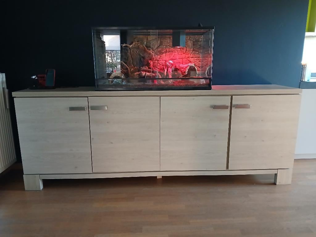 Eetplaats met tafel, dressoir en barkast, Ophalen, Gebruikt, Modern, Overige houtsoorten