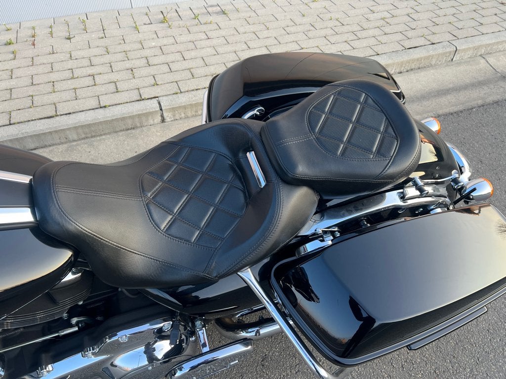 STREET GLIDE SPECIAL  114 - Vance & Hines -, Motos, Poignées chauffantes, Entreprise, Occasion, Plus de 35 kW
