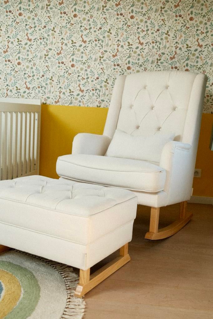 Schommelstoel en voetbankje Royal Rocker, Kinderen en Baby's, Kinderkamer | Tafels en Stoelen, Zo goed als nieuw, Ophalen