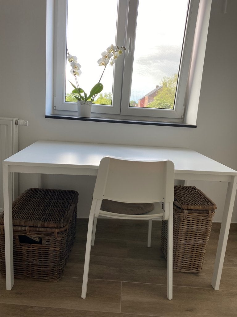 Table VIHALS Ikea, Huis en Inrichting, Bureaus, Zo goed als nieuw, IKEA, Modern, Hout, Wit, Demontabel, Ophalen