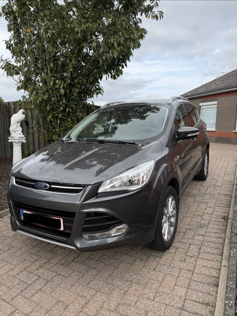 Ford Kuga - Grijs - Perfecte staat, Autos, Argent ou Gris, Achat, Boîte manuelle, 5 portes