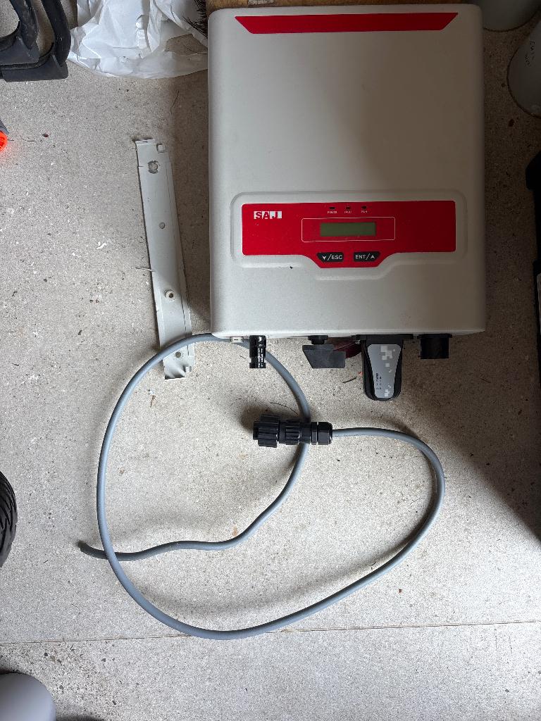 SAJ Omvormer  voor zonnepanelen 2kW, Enlèvement, Utilisé, Autres types, 200 watts-crêtes ou plus