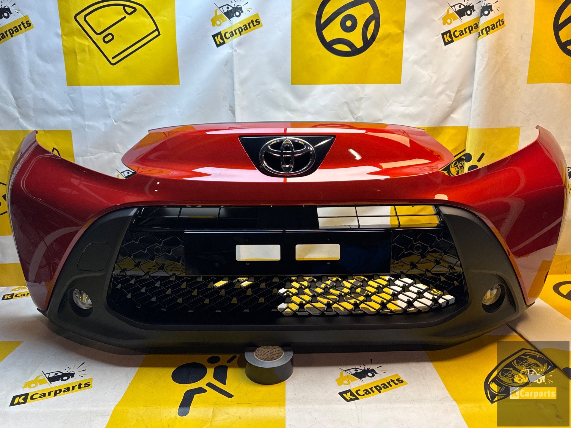 Toyota Aygo X Voorbumper origineel Compleet Nieuw! Met pdc, Auto-onderdelen, Info@fabrikant.eu, Toyota, Bumper, Fabrikant BV