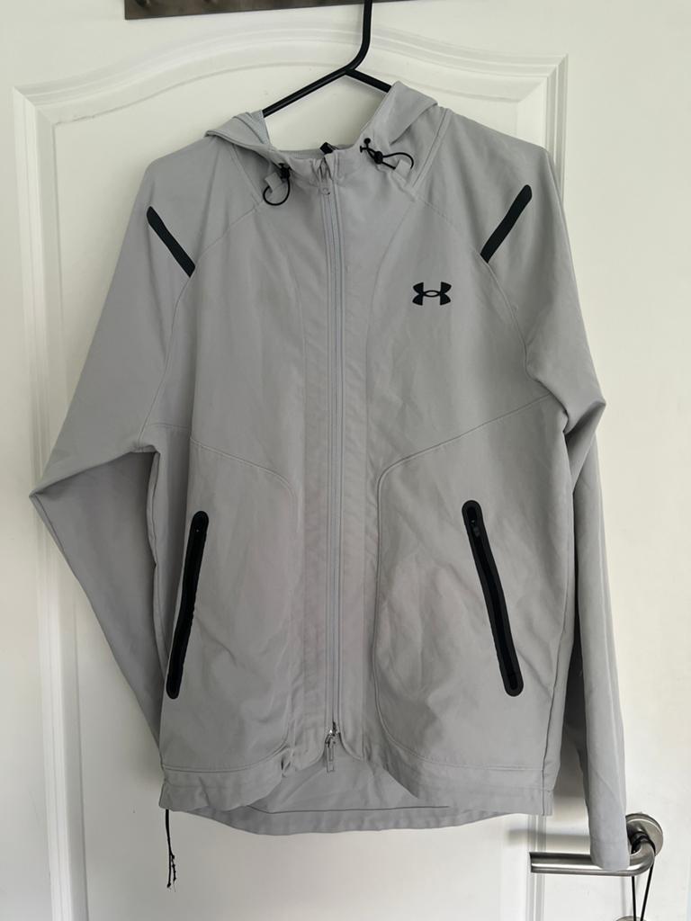 Under Armour vest maat M, Kleding | Heren, Ophalen of Verzenden, Zo goed als nieuw, Maat 48/50 (M)